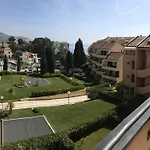 Flat Acquamarina アパート