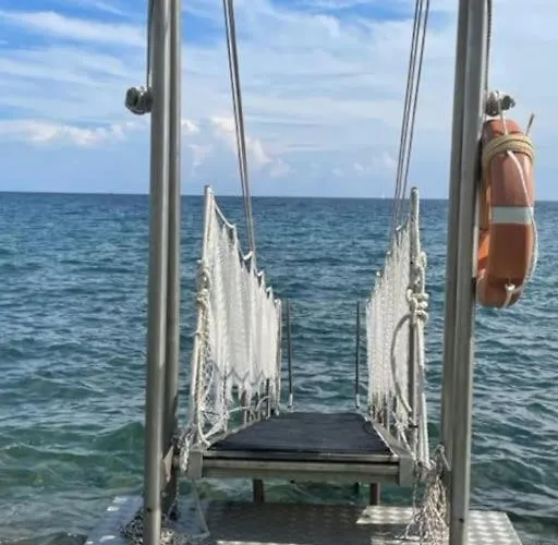 Flat Acquamarina Sanremo