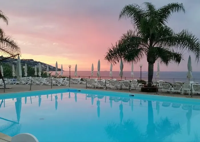 Flat Acquamarina Sanremo